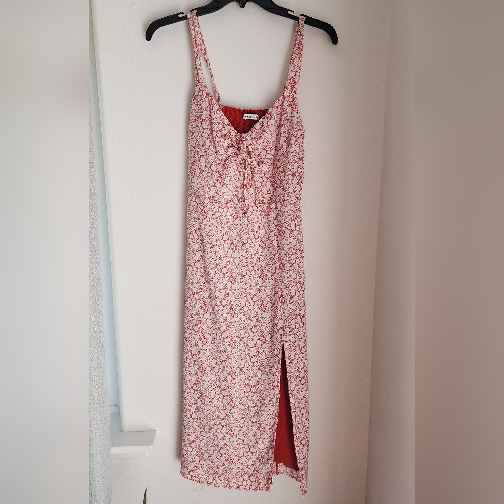 Aberombie & Fitch Floral red and white midi dress
